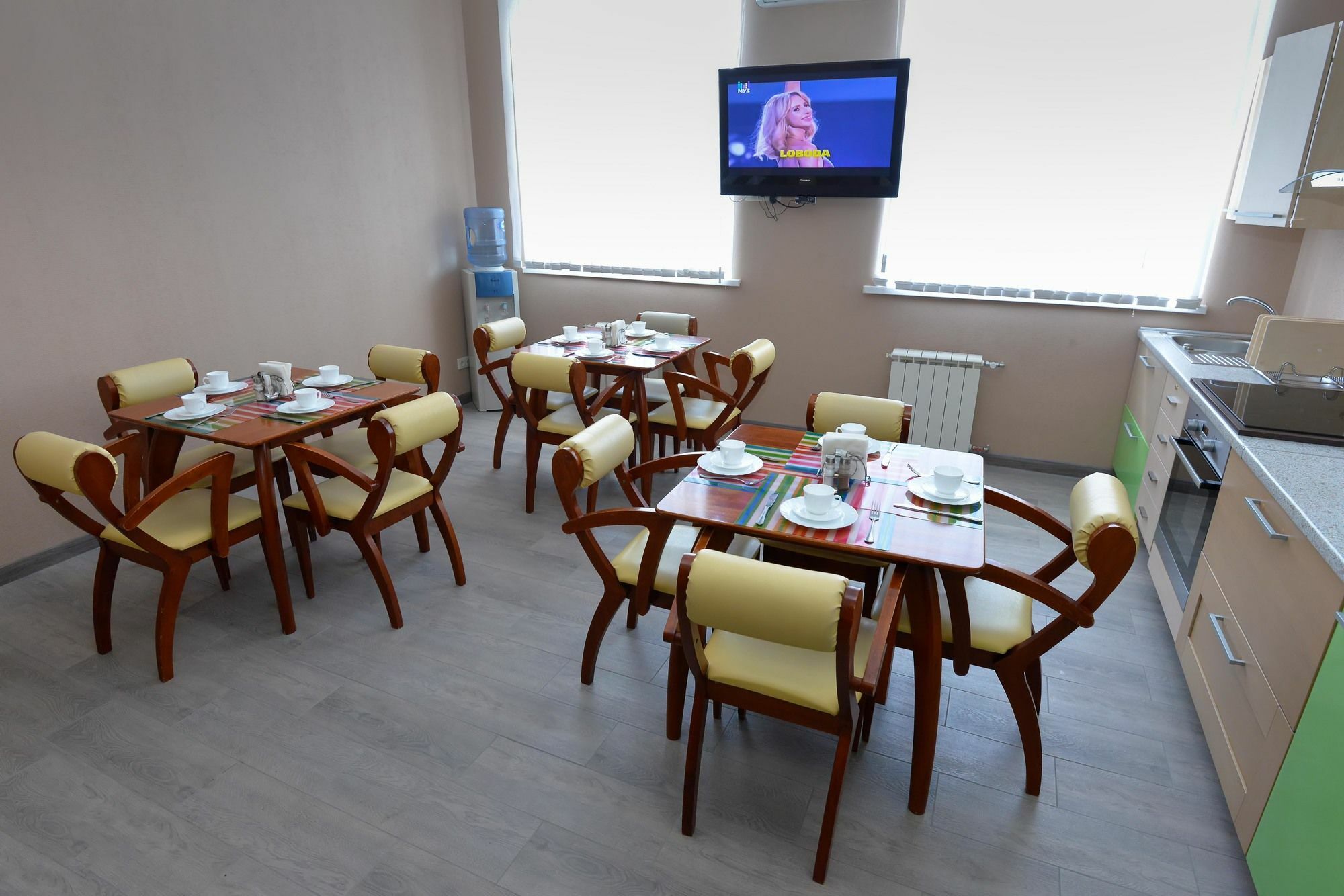 Penates Hostel Ekaterinburg Ngoại thất bức ảnh