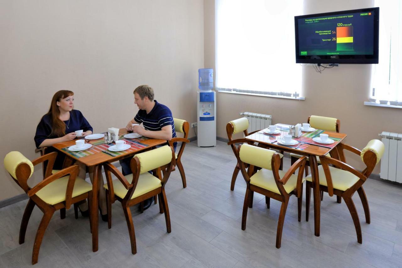 Penates Hostel Ekaterinburg Ngoại thất bức ảnh