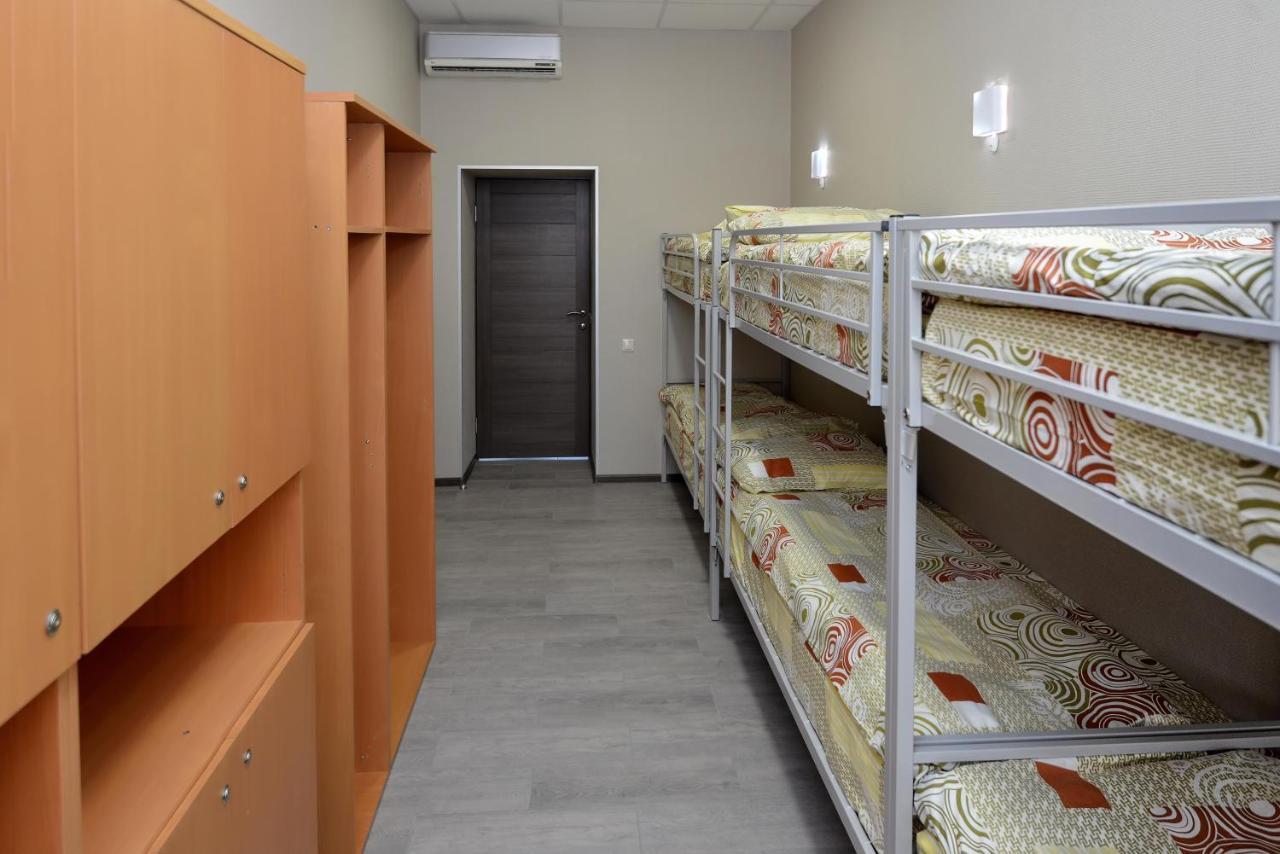 Penates Hostel Ekaterinburg Ngoại thất bức ảnh