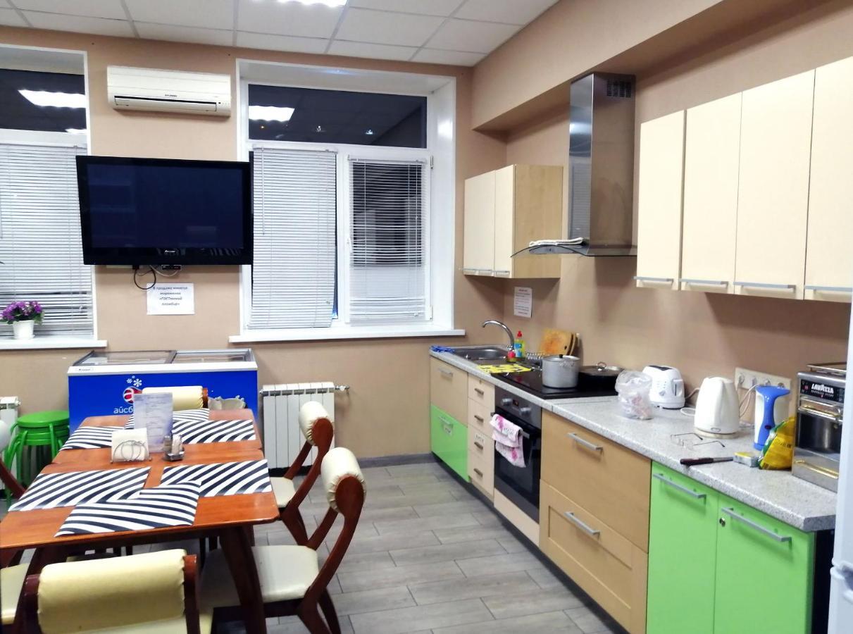 Penates Hostel Ekaterinburg Ngoại thất bức ảnh