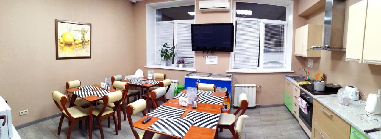 Penates Hostel Ekaterinburg Ngoại thất bức ảnh