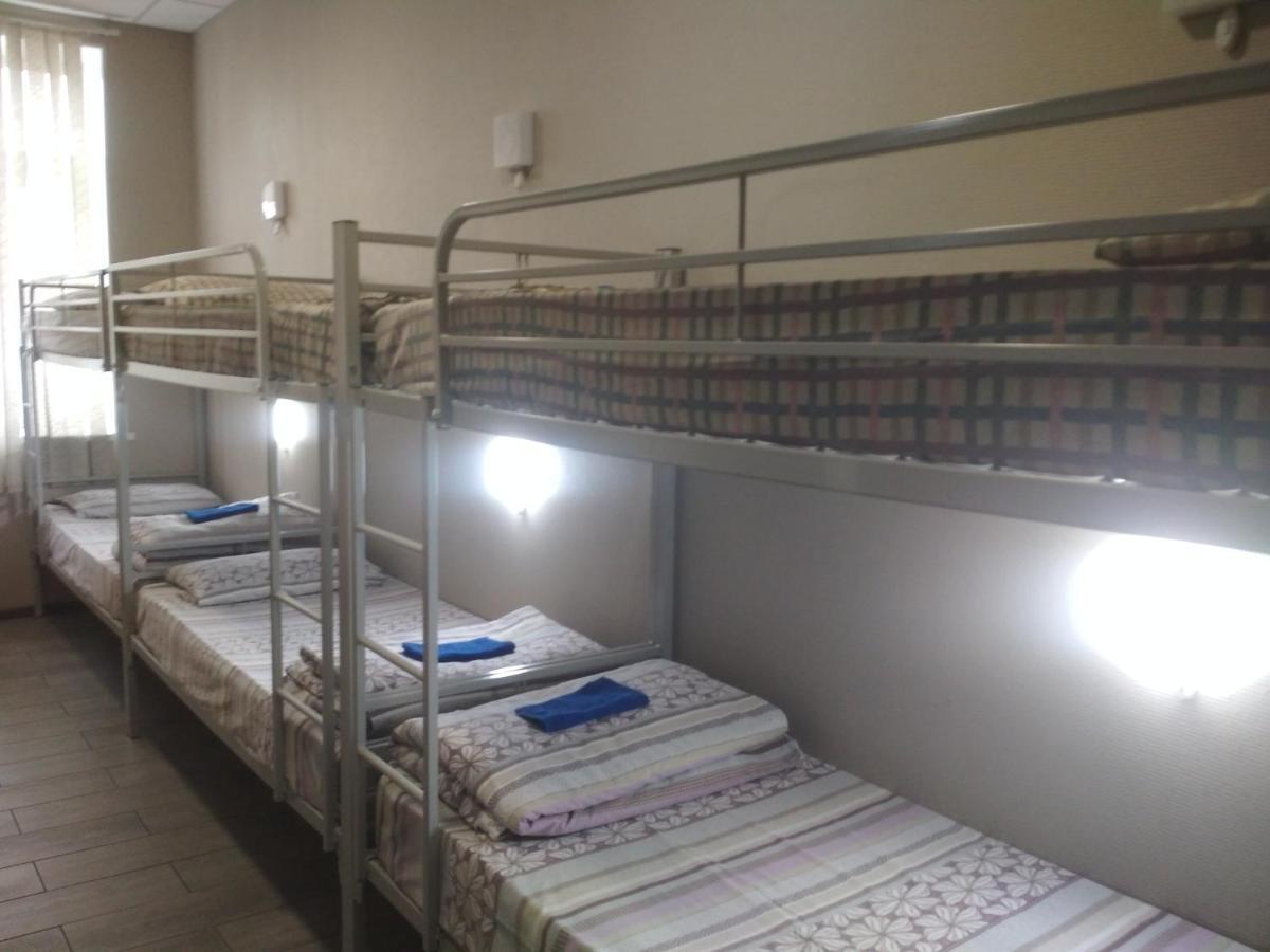 Penates Hostel Ekaterinburg Ngoại thất bức ảnh