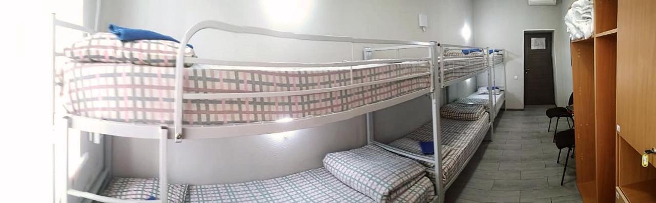 Penates Hostel Ekaterinburg Ngoại thất bức ảnh